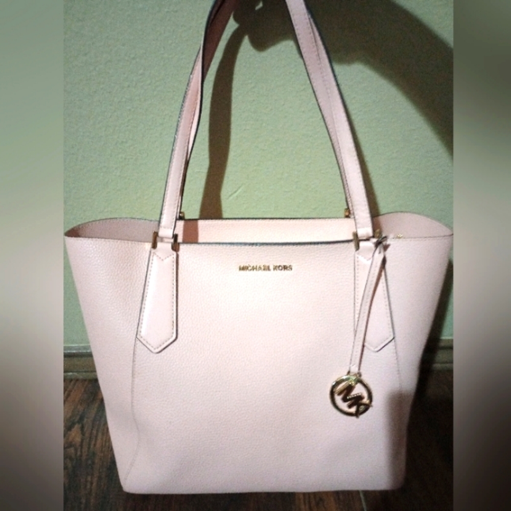 Micheal Kors pink tote